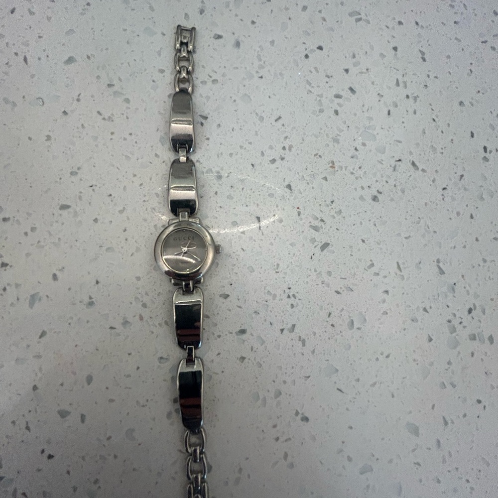 AUTHENTIC GUCCI Sterling Silver Women's Watch